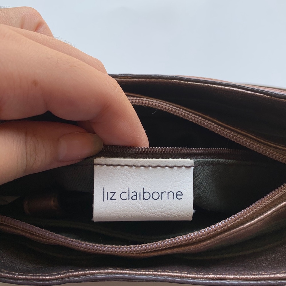 COPY - Nice Red Liz Claiborne bag - Picture 6 of 7
